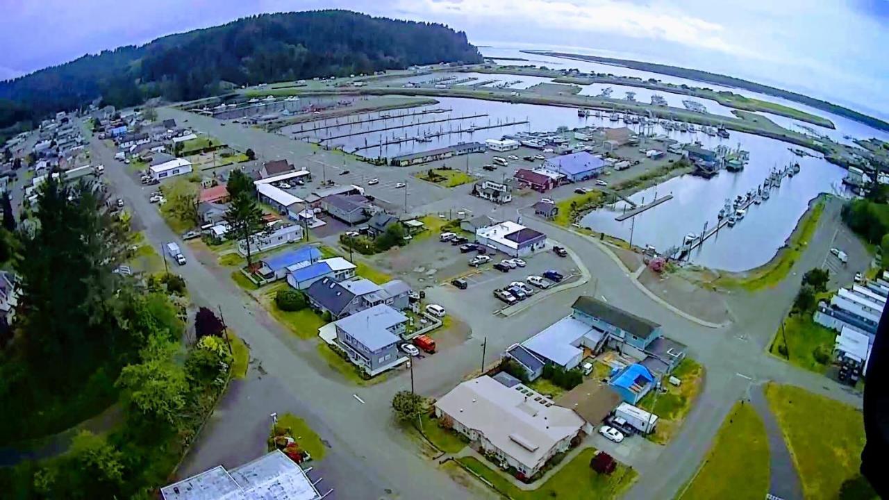 Winchester Bay Inn Reedsport Buitenkant foto