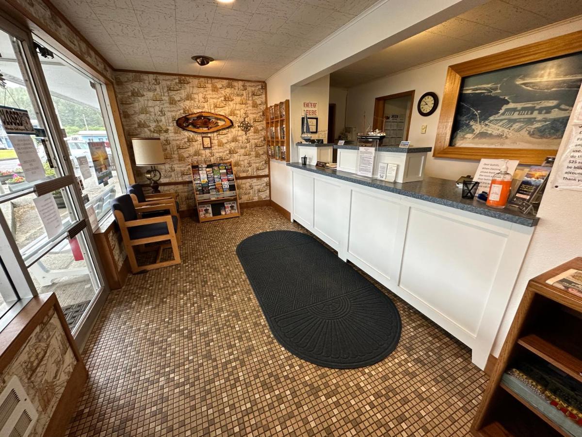 Winchester Bay Inn Reedsport Buitenkant foto